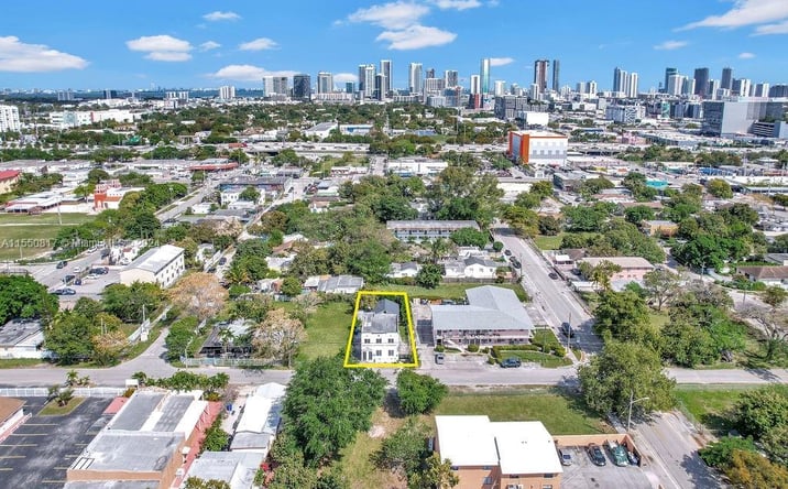 Pictures of Multifamily property located at 3025 NW 8th Ave, Miami, FL 33127 for sales - image #1