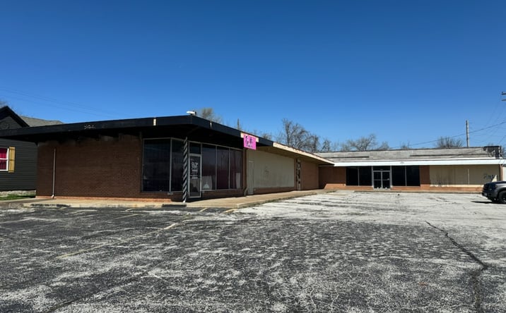 Pictures of Retail property located at 1075 - 1091 E Commercial St springfield MO, Springfield, MO 65803 for sales - image #1