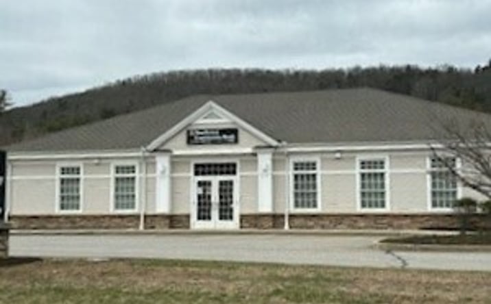 Pictures of Retail, Self Storage, Special Purpose property located at 141 Main St, New Hartford, CT 06057 for sales - image #1
