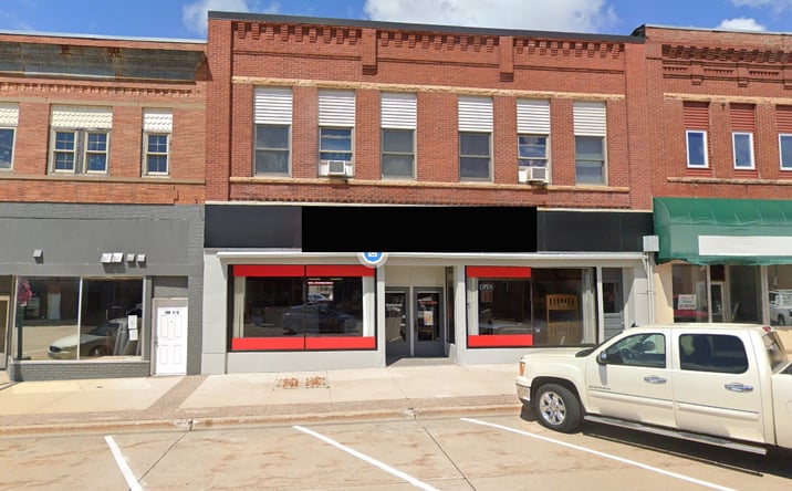 Pictures of Retail property located at 143 W Broadway St, Owatonna, MN 55060 for sales - image #1