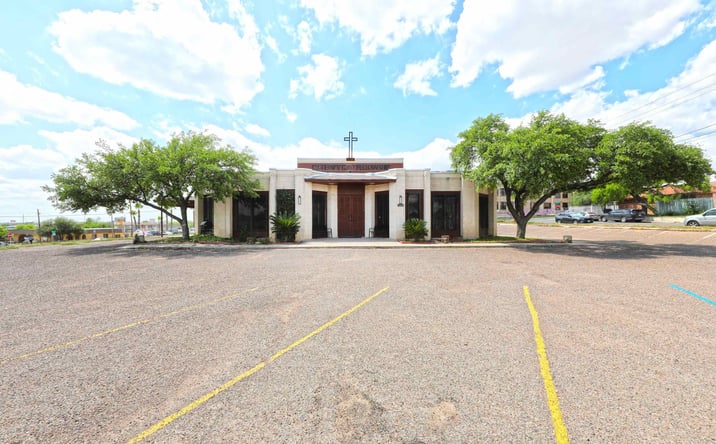 Pictures of Office property located at 1900 Springfield Ave, Laredo, TX 78040 for sales - image #1