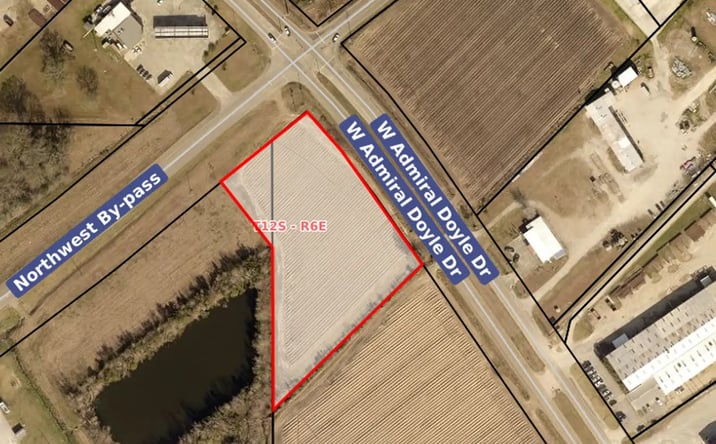 Pictures of Land property located at TBD W Admiral Doyle, New Iberia, LA 70560 for sales - image #1