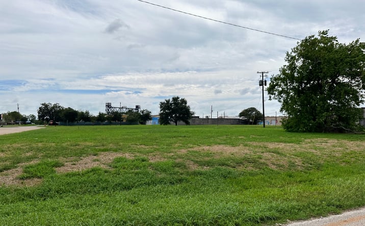 Pictures of Land property located at S Avenue A and Avenue B, Freeport, TX 77541 for sales - image #1