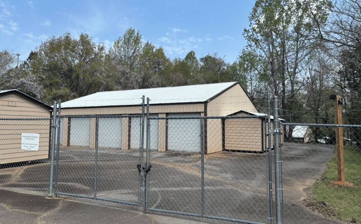 Pictures of Self Storage property located at 923 Anderson Dr, Liberty, SC 29657 for sales - image #1