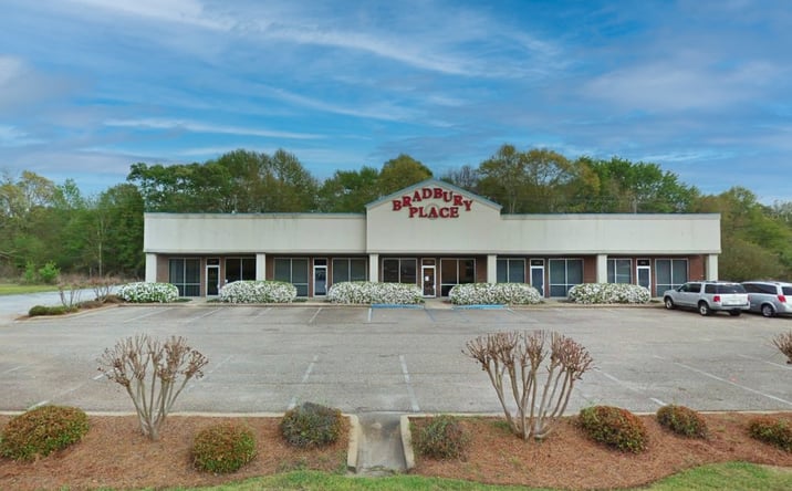 Pictures of Office property located at 270 Interstate Hwy Park Loop, Prattville, AL 36066 for sales - image #1