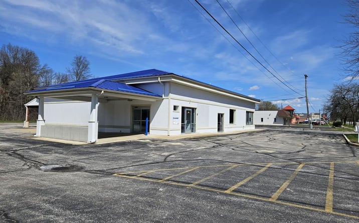 Pictures of Retail, Office, Mixed Use property located at 2706 N Saginaw Rd, Midland, MI 48640 for sales - image #1