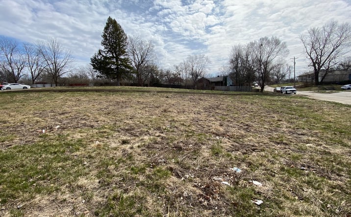 Pictures of Land property located at 3703 & 3707 Hubbell Ave, Des Moines, IA 50317 for sales - image #1