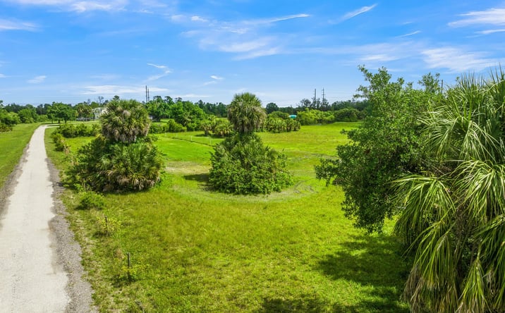 Pictures of Land property located at 1520 S River Rd, Englewood, FL 34223 for sales - image #1