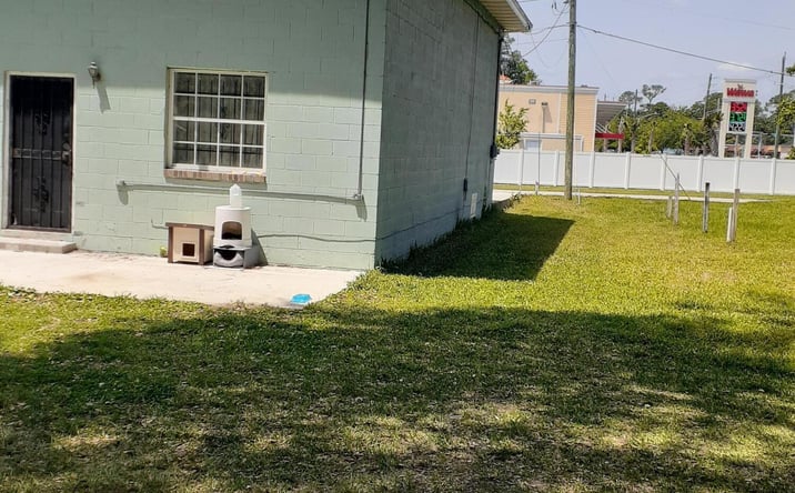 Pictures of Business for Sale, Retail property located at 3906 EMERSON Street, Jacksonville, FL 32207 for sales - image #1