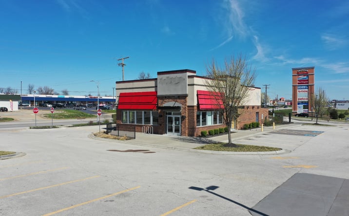 Pictures of Retail property located at 12195 Blue Ridge Blvd, Grandview, MO 64030 for sales - image #1