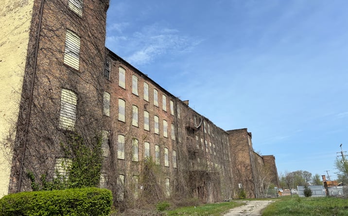 Pictures of Industrial property located at 2015 W Western Ave, South Bend, IN 46619 for sales - image #1