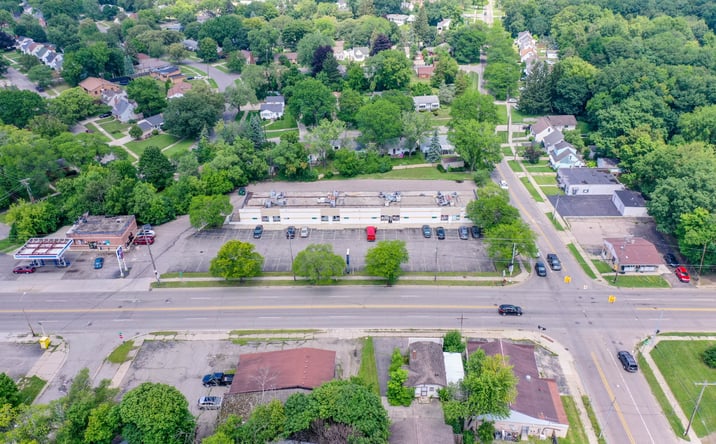 Pictures of Mixed Use, Office, Retail property located at 2710 W Court St, Flint, MI 48503 for sales - image #1