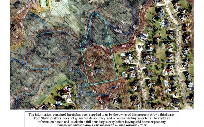 Pictures of Multifamily property located at 17421 Private Vly Ln, Chesterfield, MO 63005 for sales - image #1