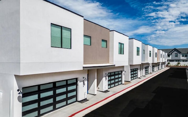 Pictures of Multifamily property located at 3805 E Monterey Wy, Phoenix, AZ 85018 for sales - image #1