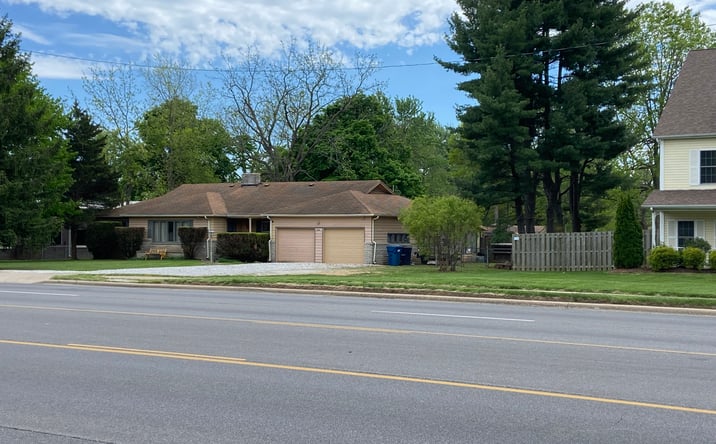 Pictures of Land property located at 828 W Battlefield Rd, Springfield, MO 65807 for sales - image #1