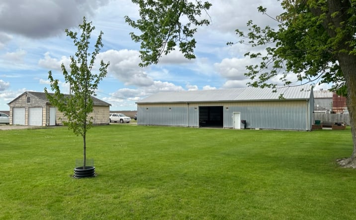 Pictures of Industrial property located at 907 N Hemlock St, Le Roy, IL 61752 for sales - image #1