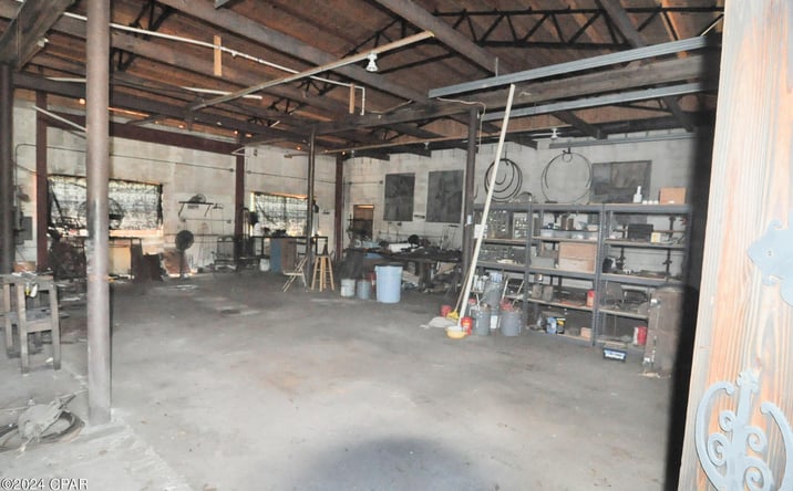 Pictures of Multifamily property located at 17139 Highway 231, Fountain, FL 32438 for sales - image #1