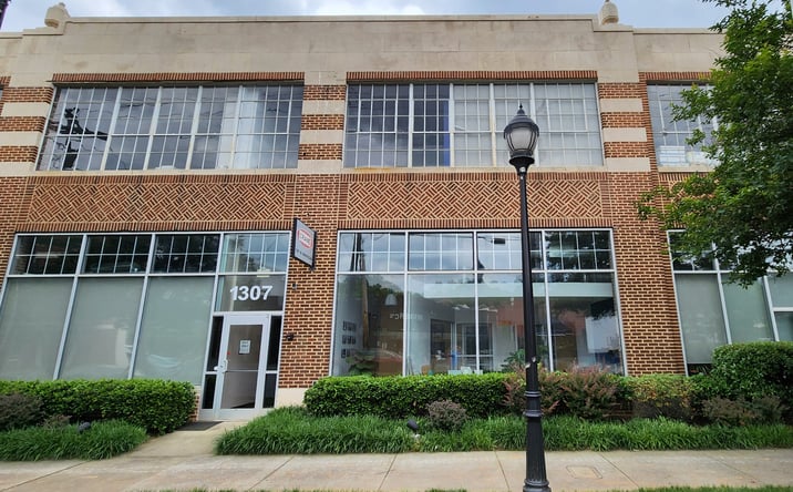 Pictures of Office property located at 1307 W Morehead Street, Charlotte, NC 28208 for sales - image #1