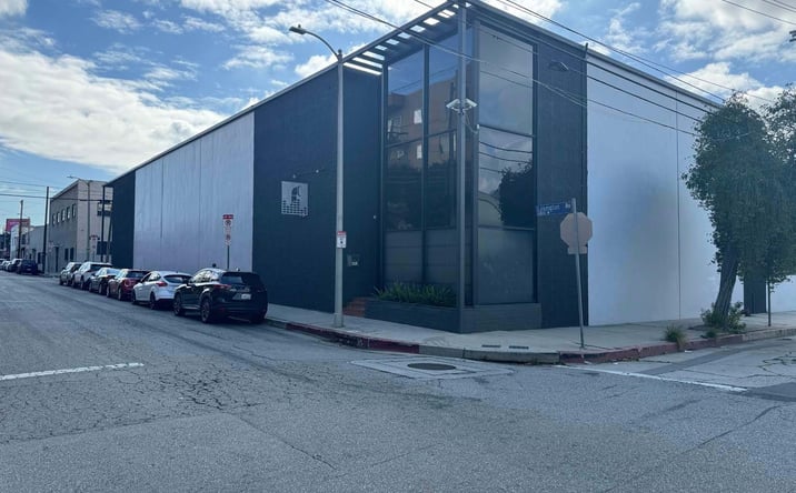 Pictures of Office property located at 6850 Lexington Ave, Los Angeles, CA 90038 for sales - image #1