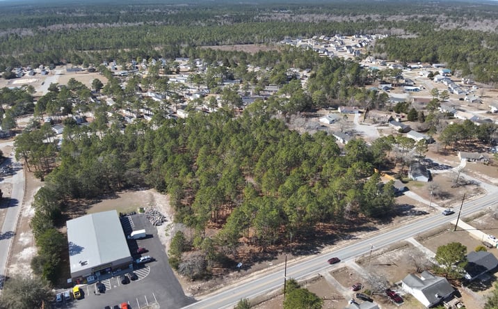 Pictures of Retail property located at 550 Sand Ridge Rd, Hubert, NC 28539 for sales - image #1