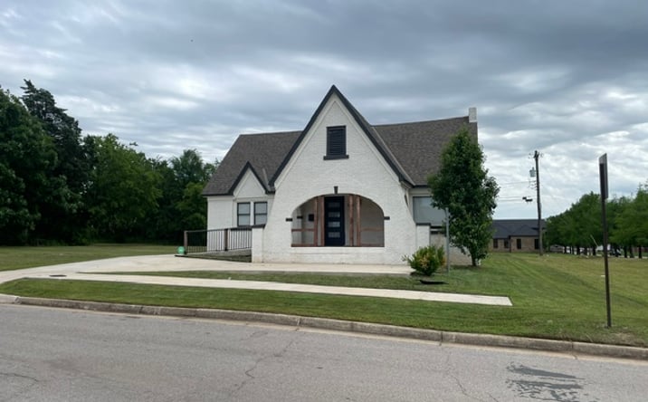 Pictures of Office property located at 608 E Eubanks St, Oklahoma City, OK 73105 for sales - image #1