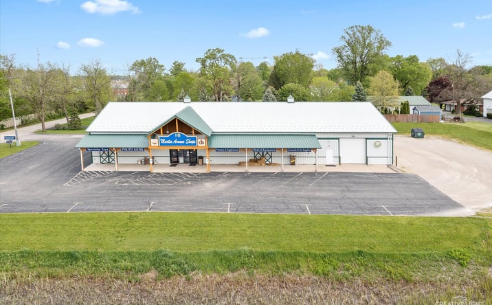 Pictures of Retail property located at 105 Illinois 71, Newark, IL 60541 for sales - image #1