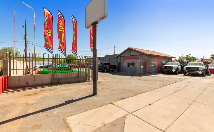 Pictures of Retail property located at 507 E Broadway Rd, Phoenix, AZ 85040 for sales - image #1