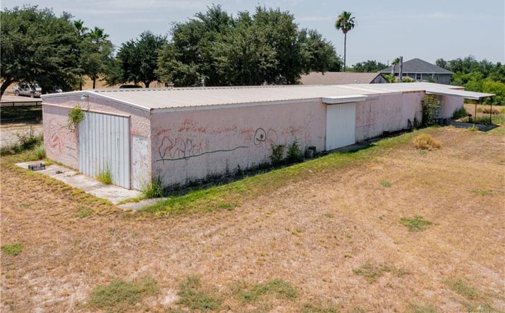 Pictures of Land property located at 914 W Veterans Boulevard, Palmview, TX 78574 for sales - image #1