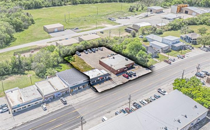 Pictures of Retail, Office property located at 149 W Main St, Azle, TX 76020 for sales - image #1