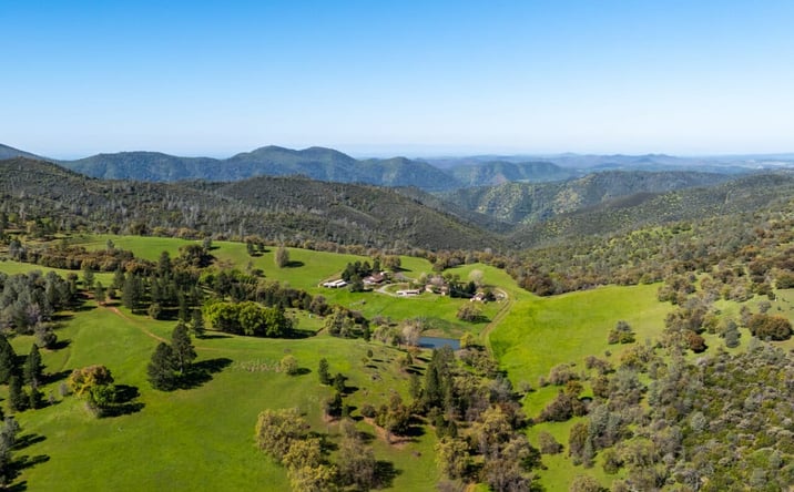 Pictures of Land property located at 16554 Corcoran Gray Road, Groveland, CA 95370 for sales - image #1
