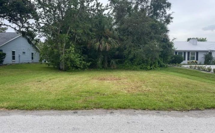 Pictures of Land property located at 1236 Wayne Avenue, New Smyrna Beach, FL 32168 for sales - image #1