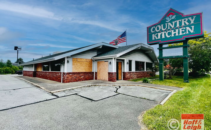 Pictures of Retail, Land property located at 517 Griswold Rd, Elyria, OH 44035 for sales - image #1