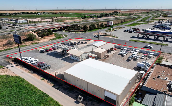 Pictures of Retail property located at 3398 I-20, Stanton, TX 79782 for sales - image #1