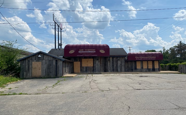 Pictures of Retail property located at 6015 ANN ARBOR RD, Jackson, MI 49201 for sales - image #1