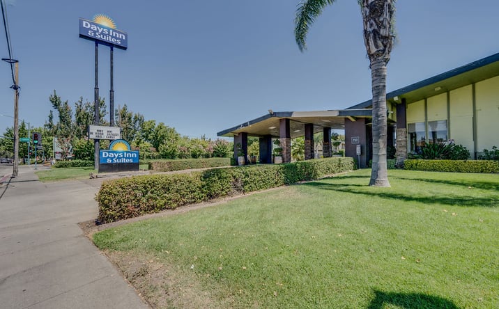 Pictures of Hospitality property located at 710 S Cherokee Ln, Lodi, CA 95240 for sales - image #1