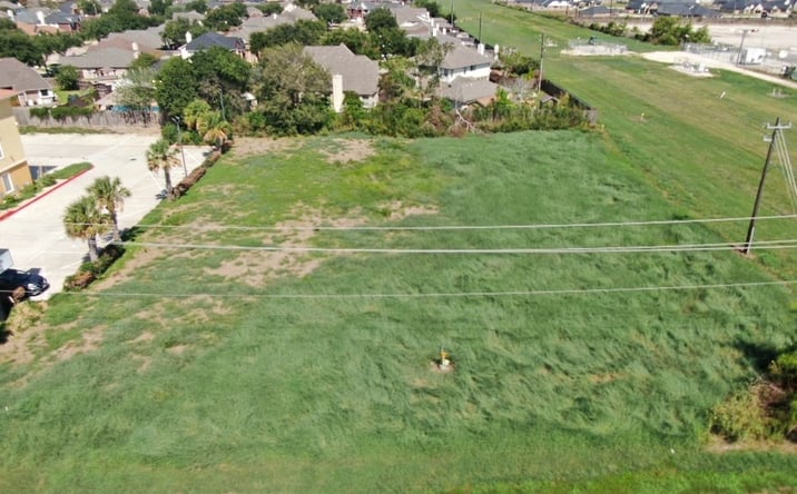 Pictures of Land property located at 11003 W Fairmont Pkwy, La Porte, TX 77571 for sales - image #1