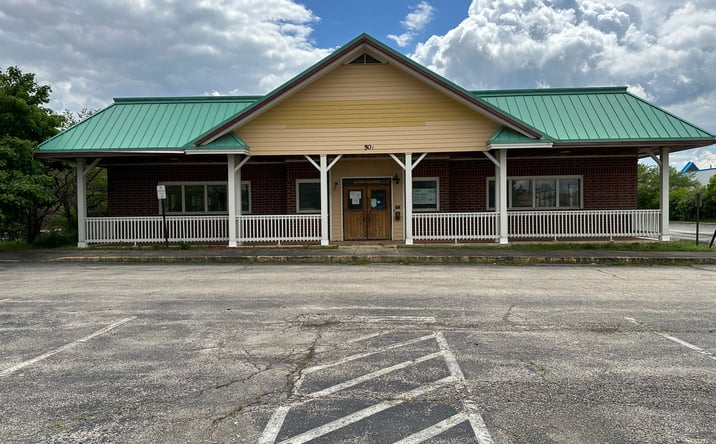 Pictures of Retail property located at 50 E Loop Rd, Wheaton, IL 60189 for sales - image #1