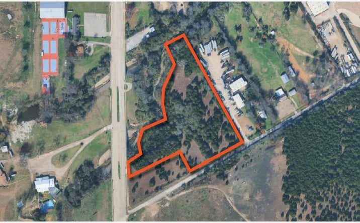 Pictures of Land property located at 4520 University Hills Blvd, Lancaster, TX 75134 for sales - image #1