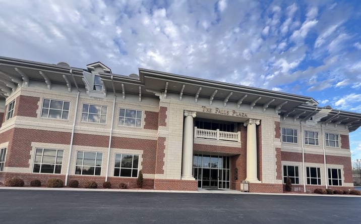 Pictures of Office property located at 301–355 Falls Dr NW, Abingdon, VA 24210 for sales - image #1