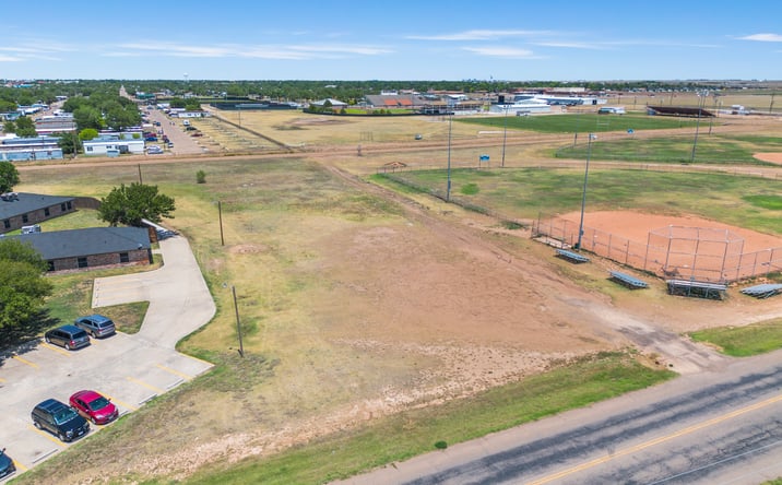 Pictures of Land property located at 242 E 19th St, Dumas, TX 79029 for sales - image #1