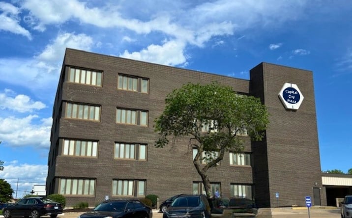 Pictures of Office property located at 3706 SW Topeka Blvd, Topeka, KS 66609 for sales - image #1