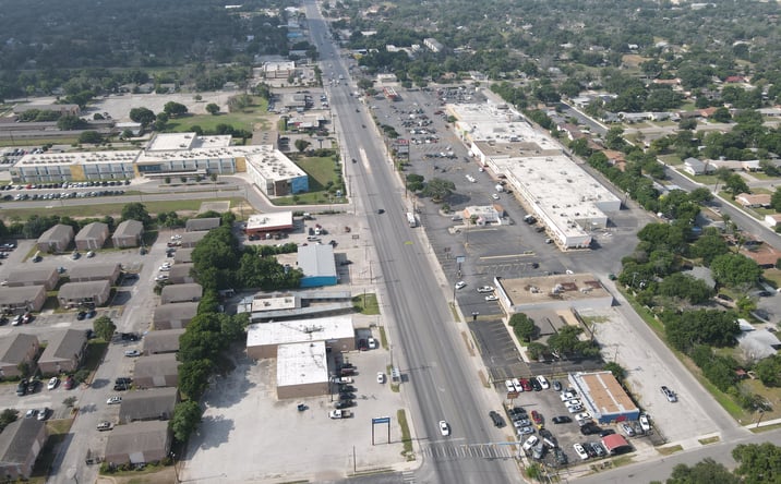 Pictures of Retail property located at 831 S WW White Rd, San Antonio, TX 78220 for sales - image #1
