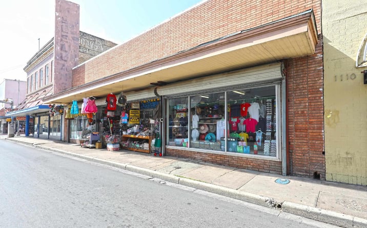 Pictures of Industrial property located at 1114 Lincoln St, Laredo, TX 78040 for sales - image #1