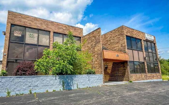 Pictures of Office property located at 2071 Irving Park Rd, Hanover Park, IL 60133 for sales - image #1