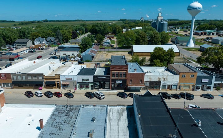 Pictures of Retail, Mixed Use property located at 121 N Main St, Janesville, MN 56048 for sales - image #1