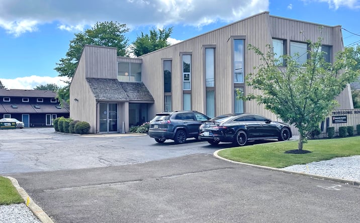 Pictures of Office property located at 71 Baker Blvd, Fairlawn, OH 44333 for sales - image #1