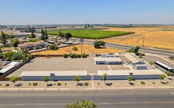 Pictures of Multifamily property located at 638 W Kern, Dinuba, CA 93618 for sales - image #1