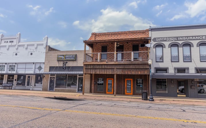 Pictures of Special Purpose property located at 120 JEFFERSON, Pittsburg, TX 75686 for sales - image #1