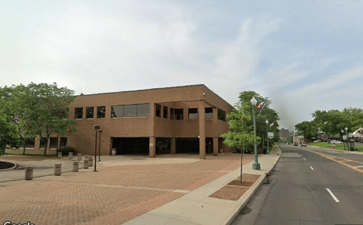 Pictures of Retail, Office property located at 1020 Market Ave N, Canton, OH 44704 for sales - image #1