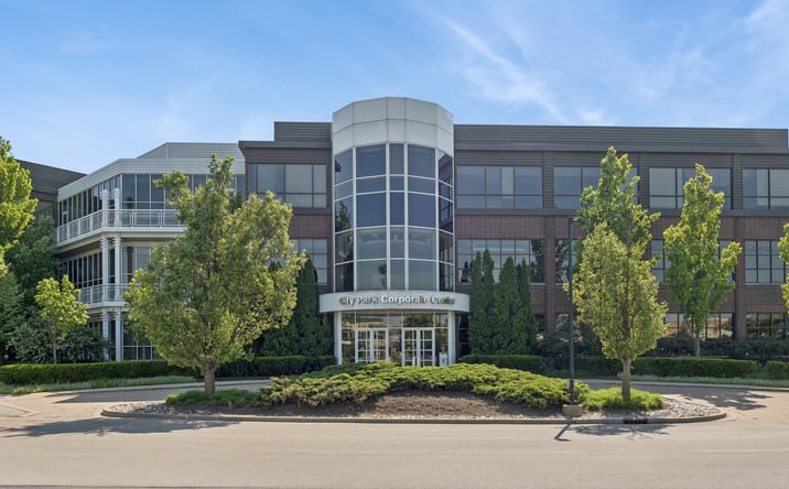 Pictures of Office property located at 250 Parkway Dr, Lincolnshire, IL 60069 for sales - image #1
